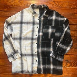 SHEIN Black and White Plaid Top